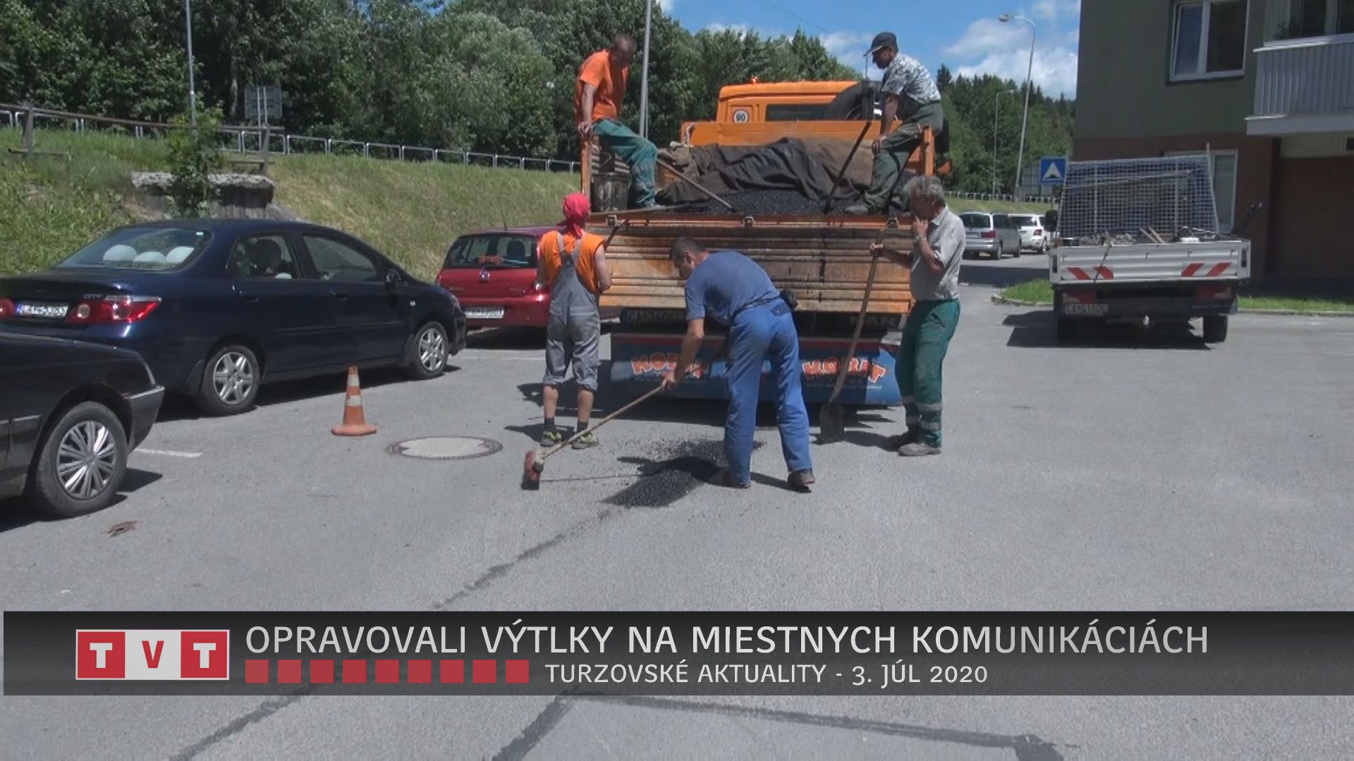 OPRAVOVALI VÝTLKY NA MIESTNYCH KOMUNIKÁCIÁCH